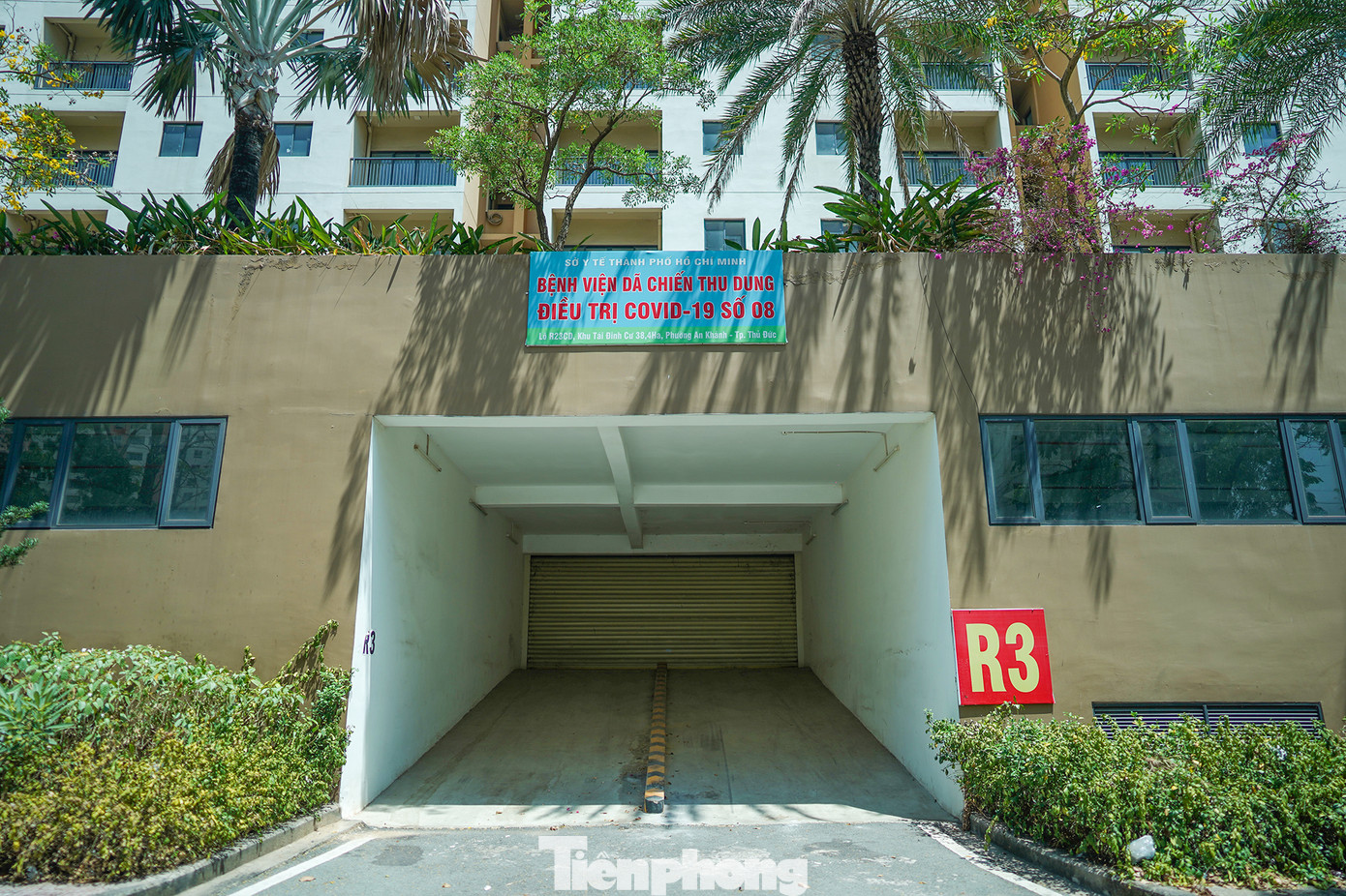 Lối vào BVDC số 8 đóng cửa im lìm.