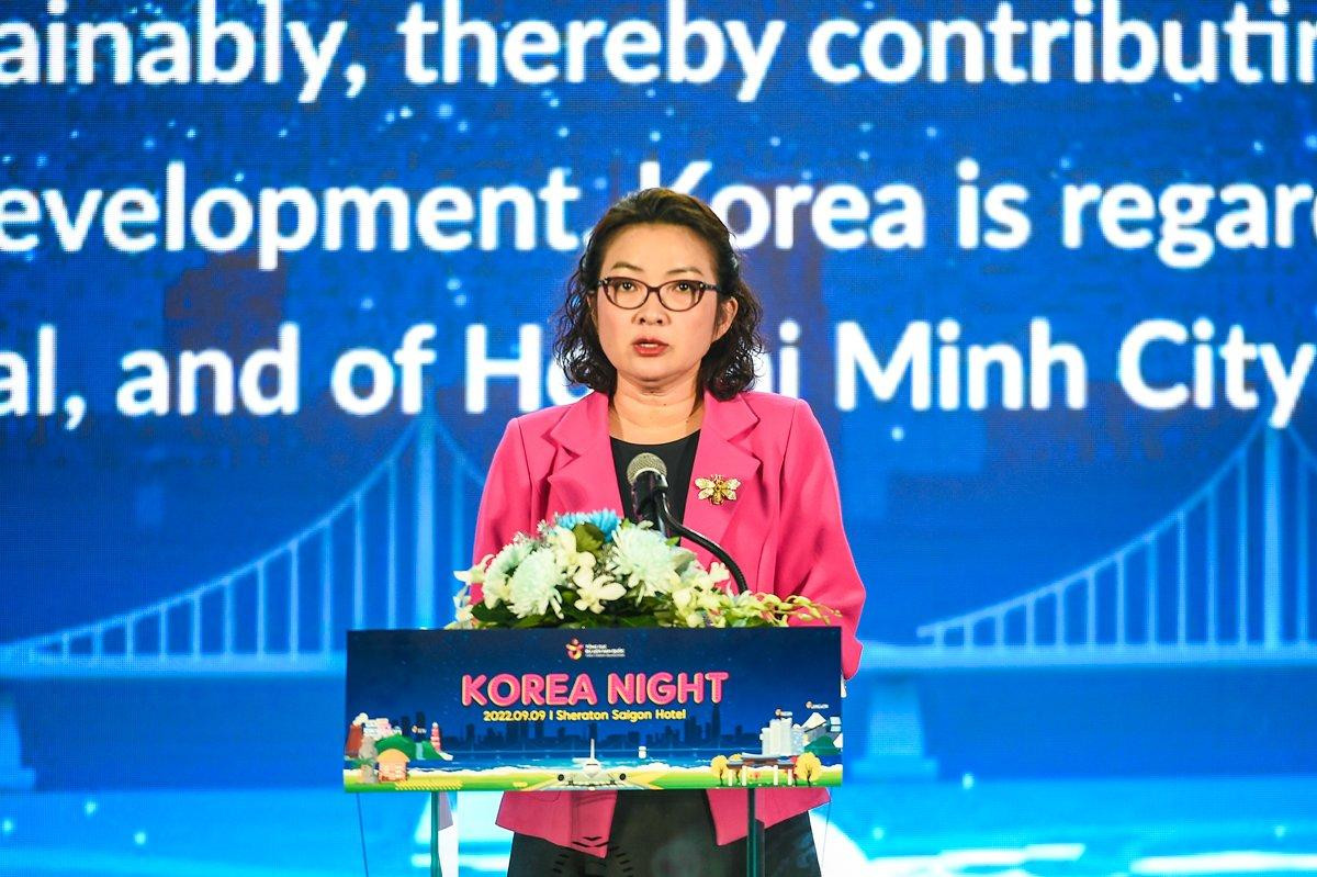 Bà Bùi Thị Ngọc Hiếu, Phó Giám đốc Sở Du lịch TPHCM phát biểu tại chương trình. Bà Bùi Thị Ngọc Hiếu, Phó Giám đốc Sở Du lịch TPHCM phát biểu tại chương trình.