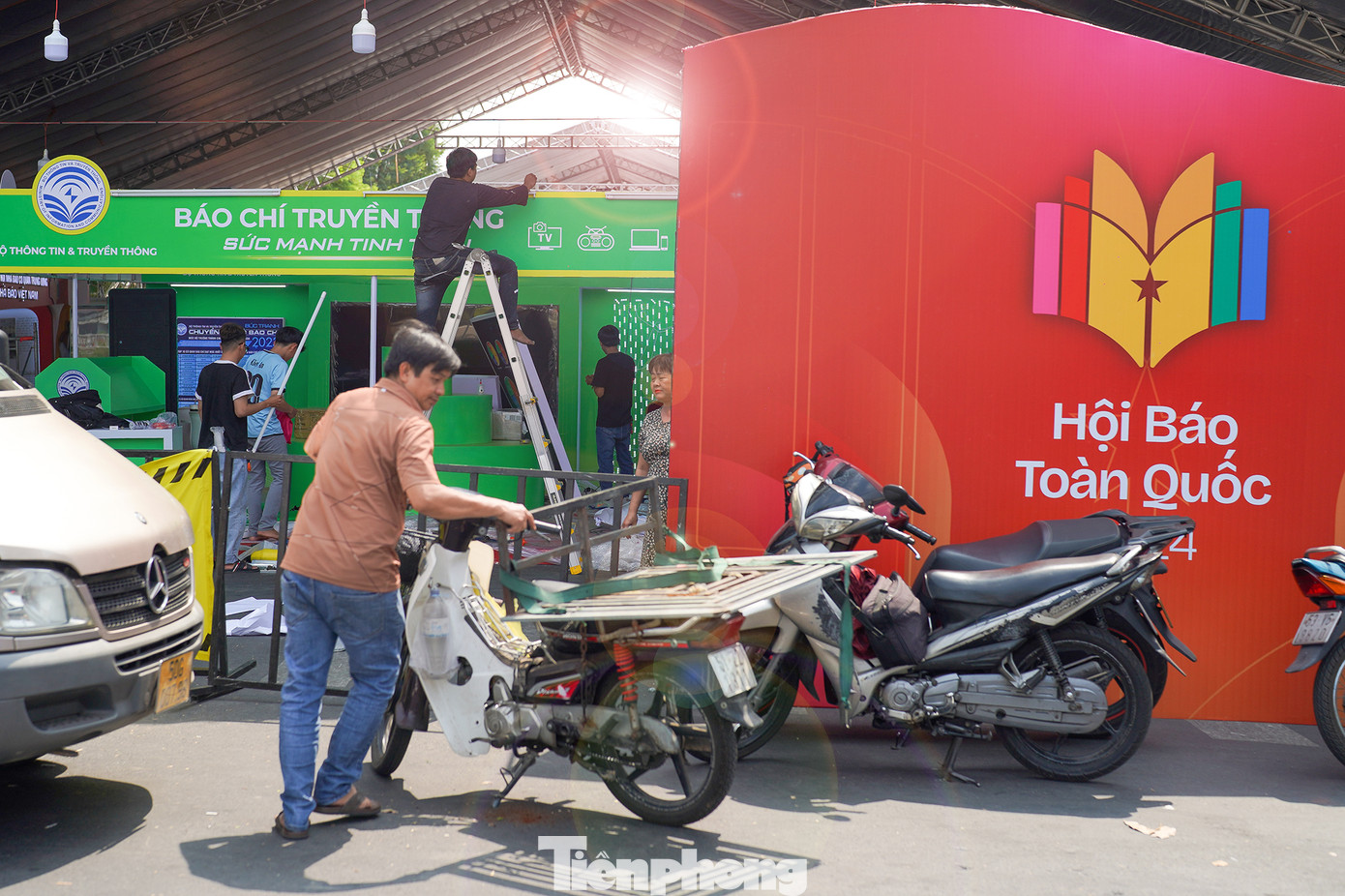 Hội Báo toàn quốc năm 2024 với chủ đề “Báo chí Việt Nam – Tiên phong, Đổi mới vì Sự nghiệp cách mạng của Đảng và Nhân dân” sẽ diễn ra từ 15/3 đến 17/3, trên tuyến đường Lê Lợi (Quận 1, TPHCM).