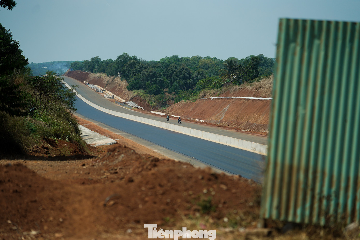 Cao tốc Phan Thiết - Dầu Giây có vận tốc thiết kế 120 km/h, quy mô 4 làn xe.