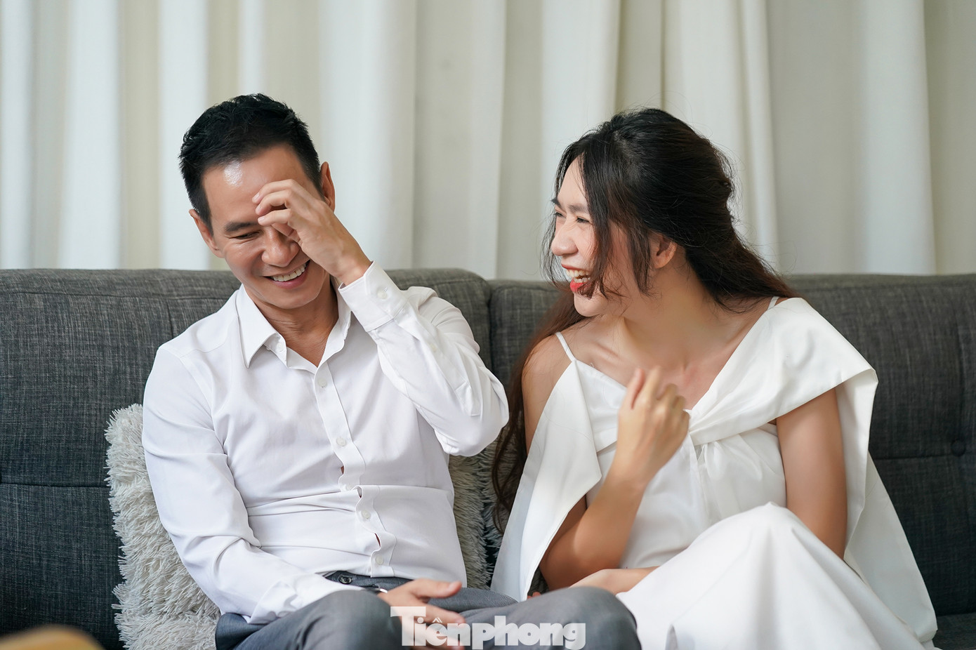 Lý Hải và Minh Hà dạy con không được ỷ lại vào ba mẹ. Lý Hải và Minh Hà dạy con không được ỷ lại vào ba mẹ.