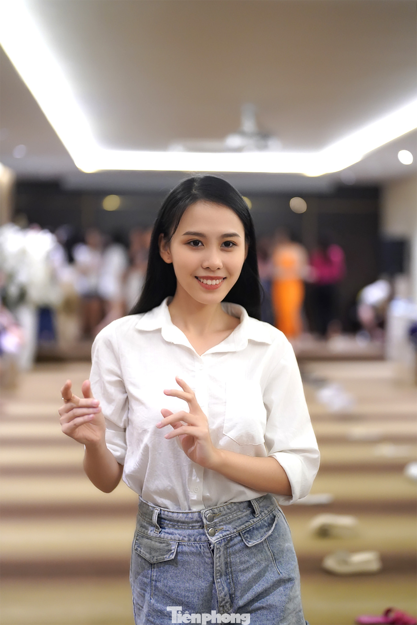 Ở các buổi tập, nếu không có lịch trình vào ban ngày, Ngọc Hằng thường để mặt mộc để tham gia huấn luyện cùng các chuyên gia.