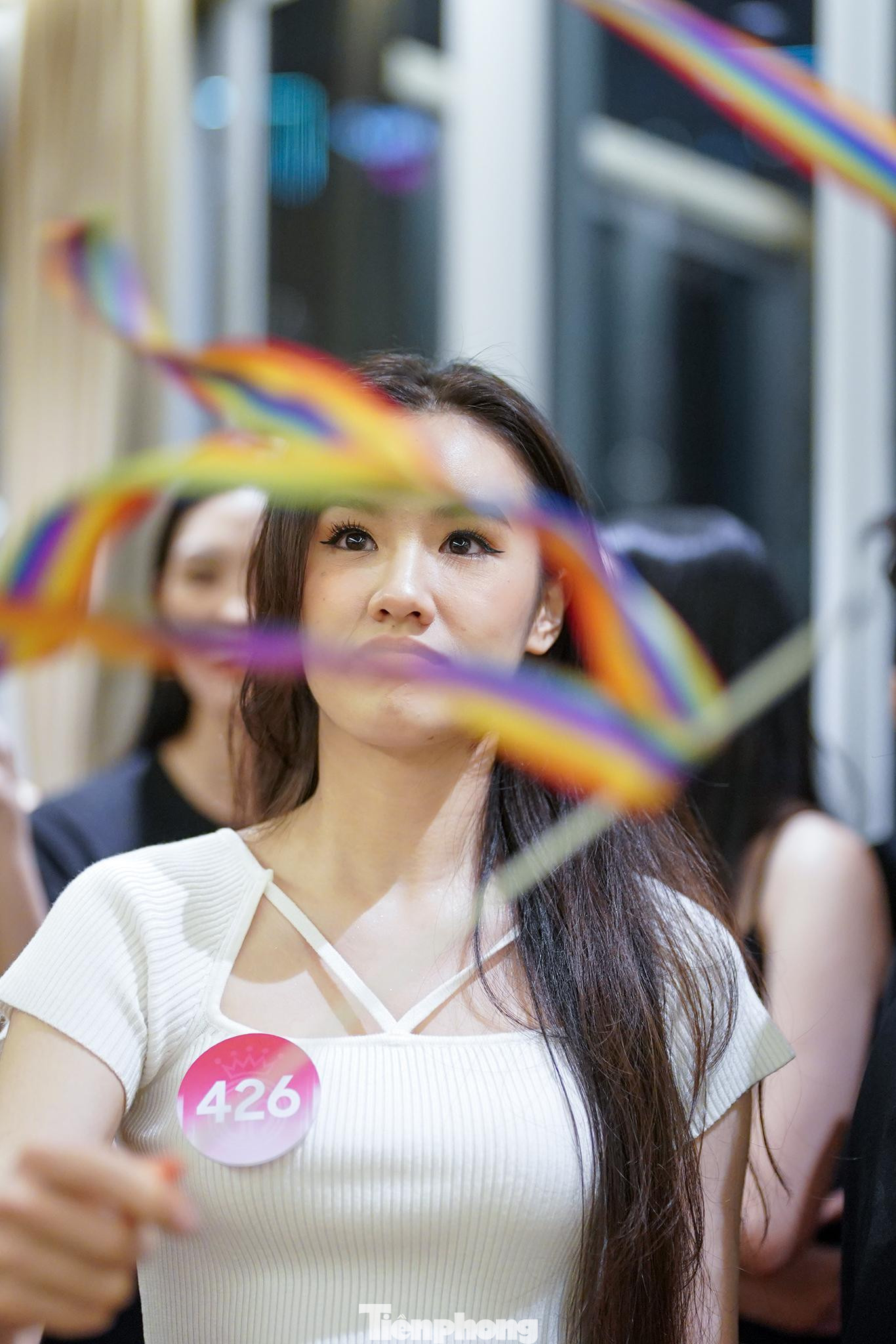 Khoảnh khắc chăm chú của thí sinh Mỹ Anh (SBD 426) được phóng viên ghi lại.