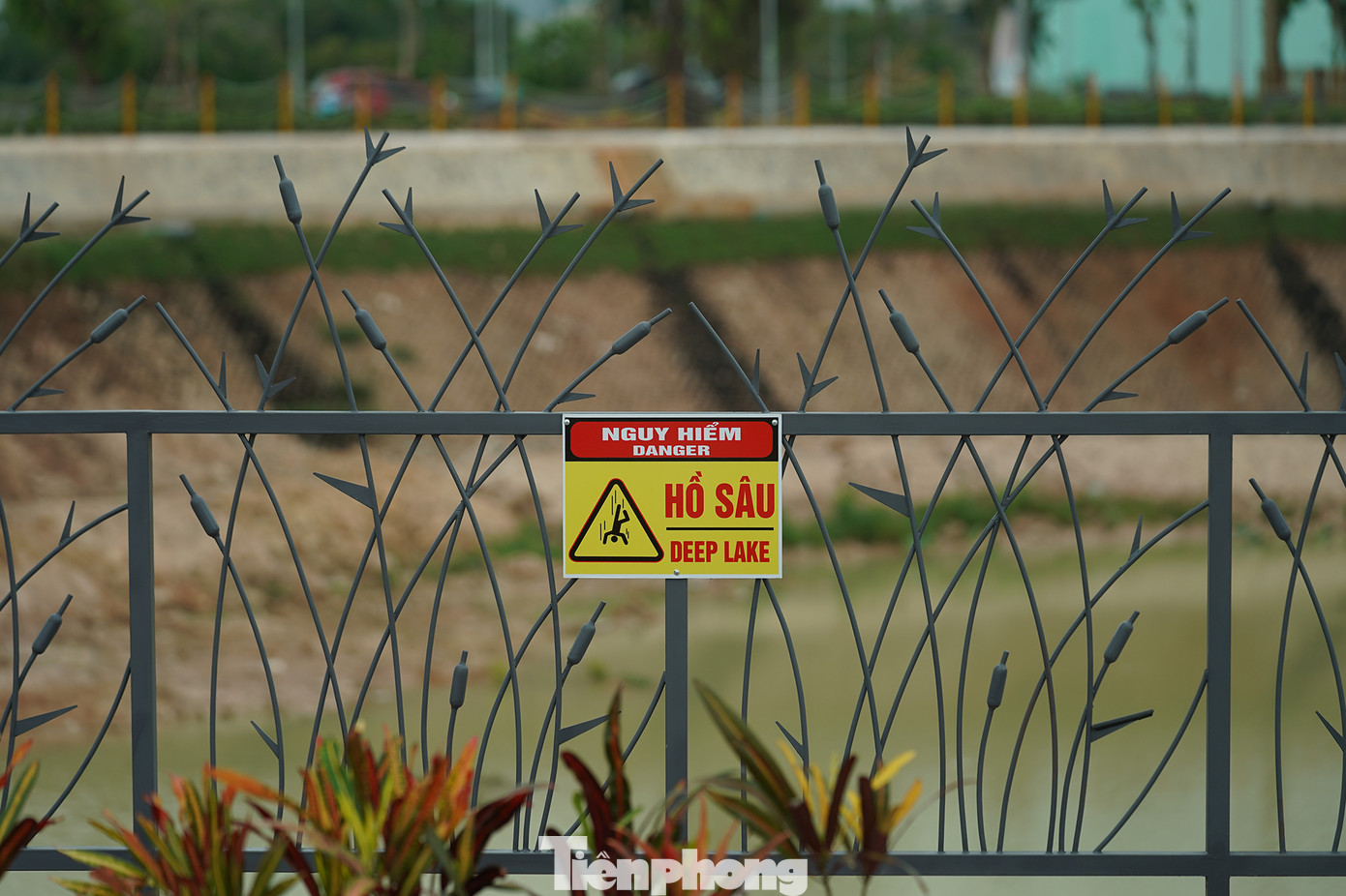 Trước kia, công viên này một hồ nước sâu.