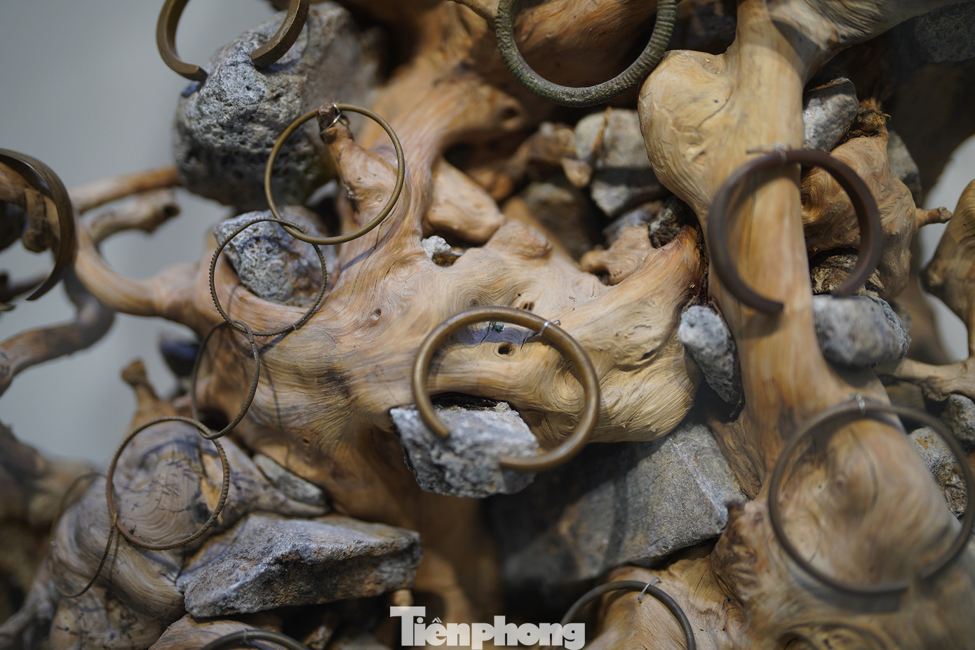 Bộ trang sức của người Xơ Đăng.