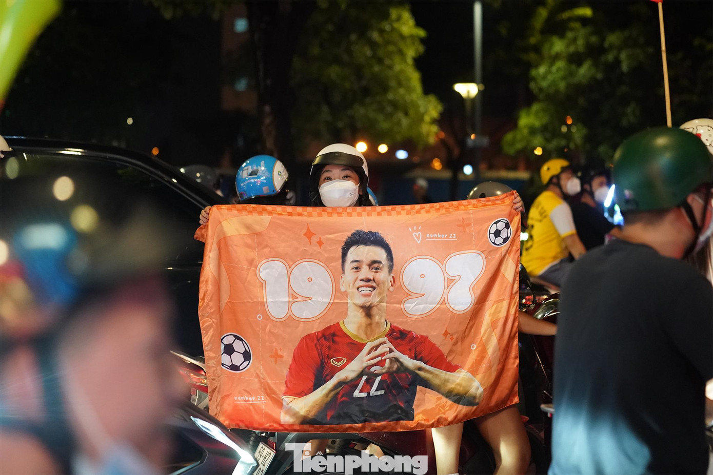 Hôm nay, Tiến Linh đã toả sáng và thể hiện bản lĩnh của đàn anh khi ghi bàn ấn định tỷ số, hạ gục Malaysia.