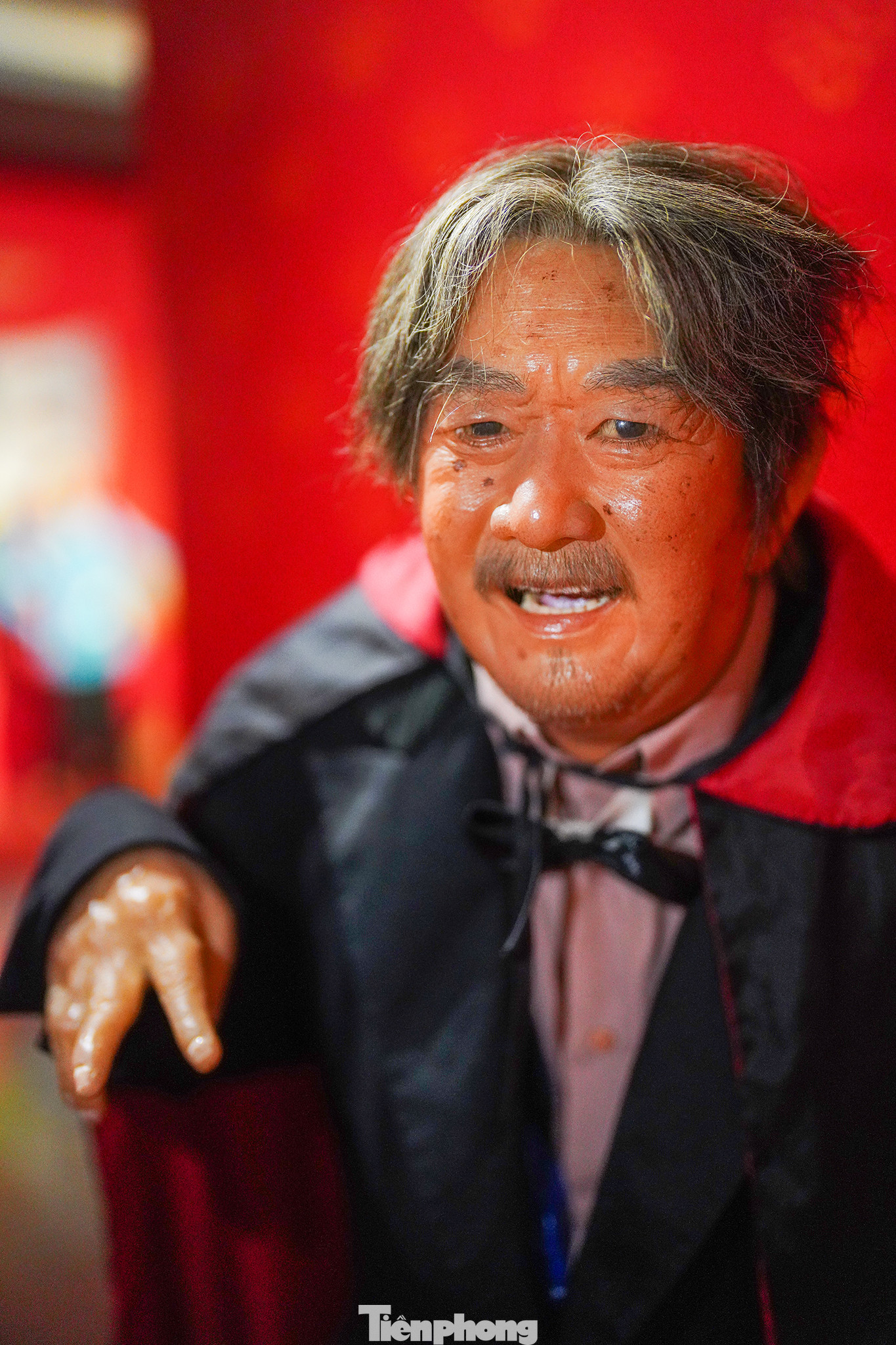 Tượng sáp của nhà văn, diễn viên, ảo thuật gia Mạc Can.