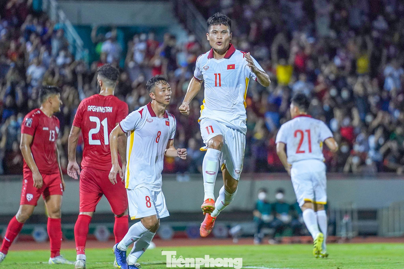 Anh đã hiện thực hoá bằng cú đúp ở phút 33 và 88.