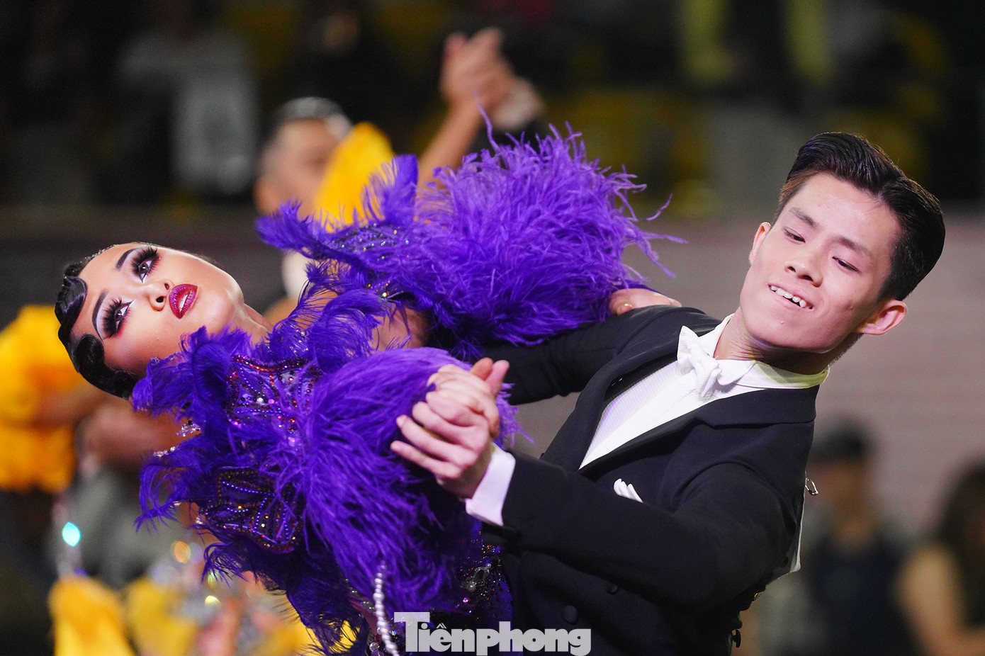 Theo giới chuyên môn theo dõi giải đấu, trình độ các VĐV chuyên nghiệp năm nay tranh tài sẽ là thử thách cho BGK khi trình độ kỹ thuật và thần thái biểu diễn không quá nhiều chênh lệch. Theo giới chuyên môn theo dõi giải đấu, trình độ các VĐV chuyên nghiệp năm nay tranh tài sẽ là thử thách cho BGK khi trình độ kỹ thuật và thần thái biểu diễn không quá nhiều chênh lệch.