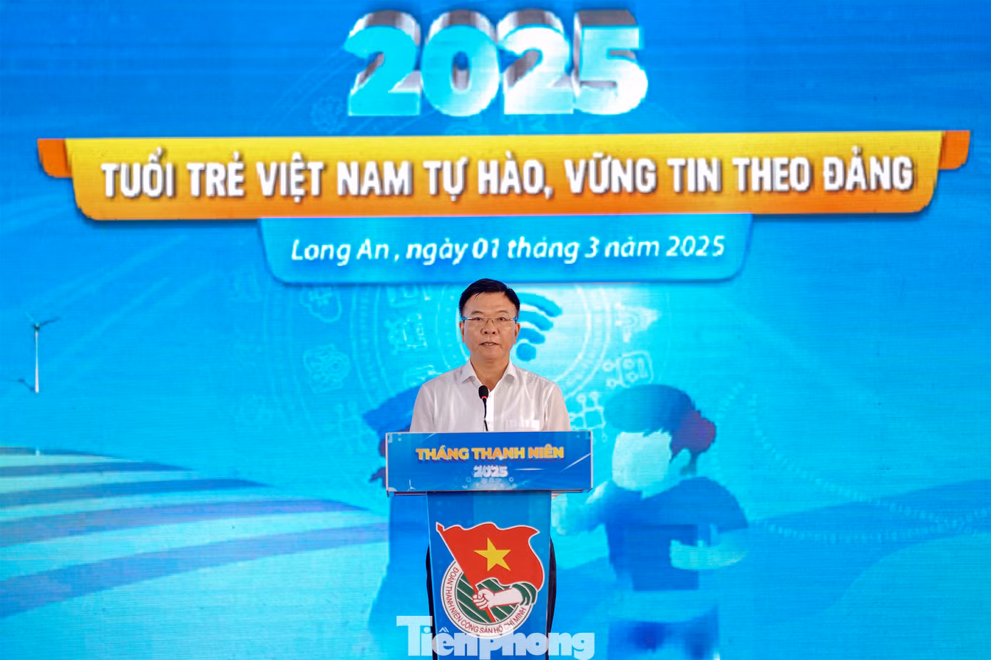 Phó Thủ tướng Lê Thành Long phát biểu.