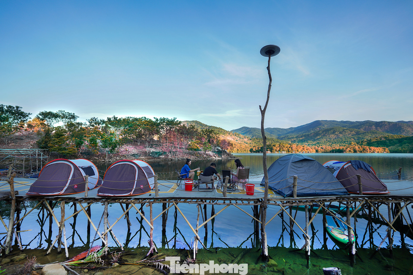 Yên ả buổi bình minh trên đảo Du Mục. Yên ả buổi bình minh trên đảo Du Mục.