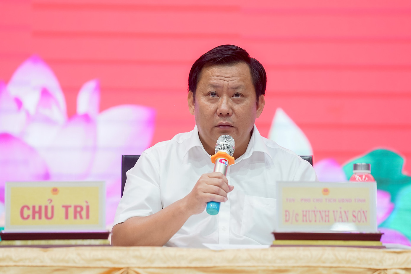 Ông Huỳnh Văn Sơn - Phó Chủ tịch UBND tỉnh Long An. Ông Huỳnh Văn Sơn - Phó Chủ tịch UBND tỉnh Long An.