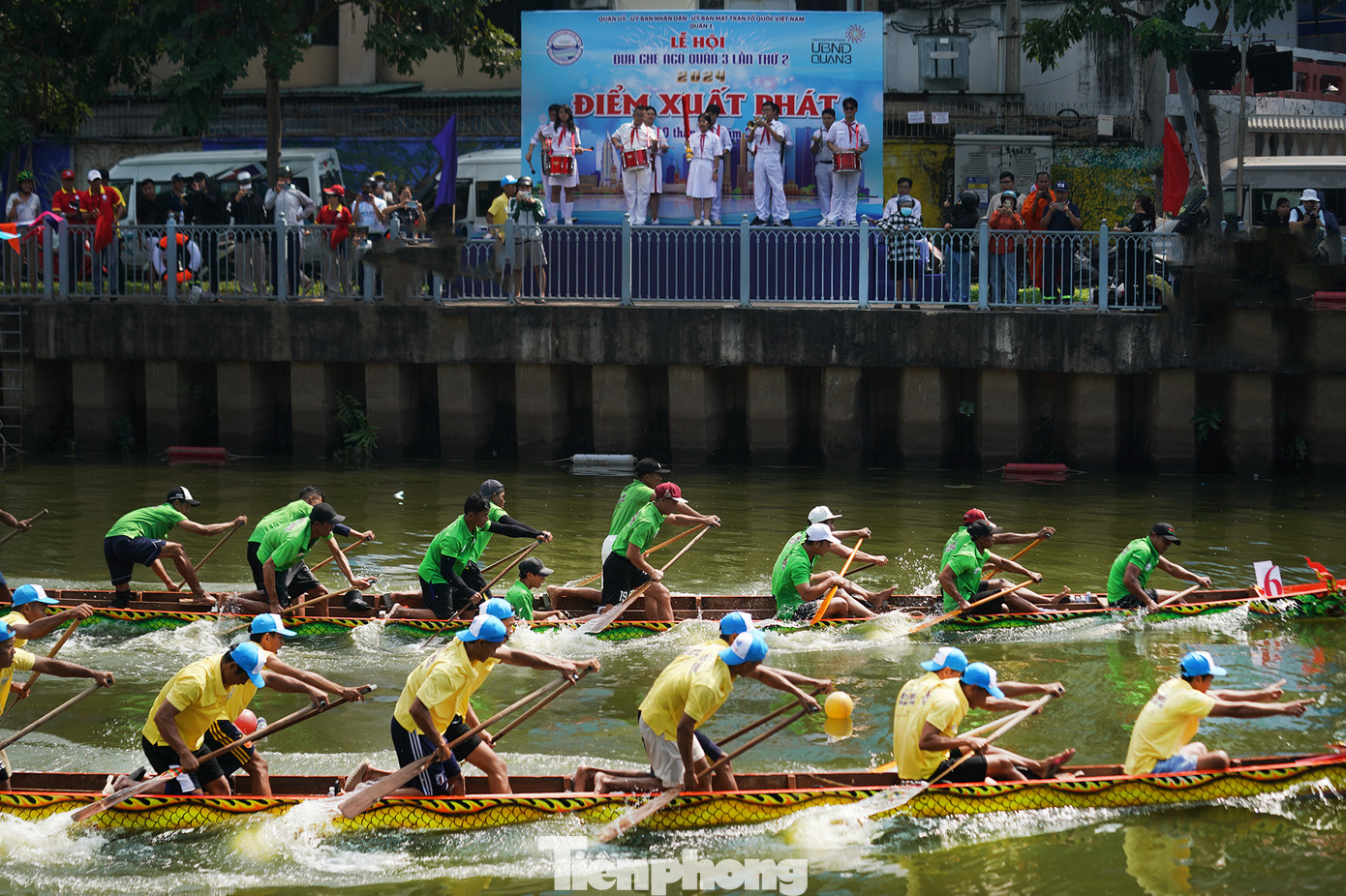 Tranh nhất nhì, đội Siriavansa Thứ Ba (áo vàng, An Biên, Kiên Giang) xuất sắc cán đích, giành giải thưởng 30 triệu đồng.