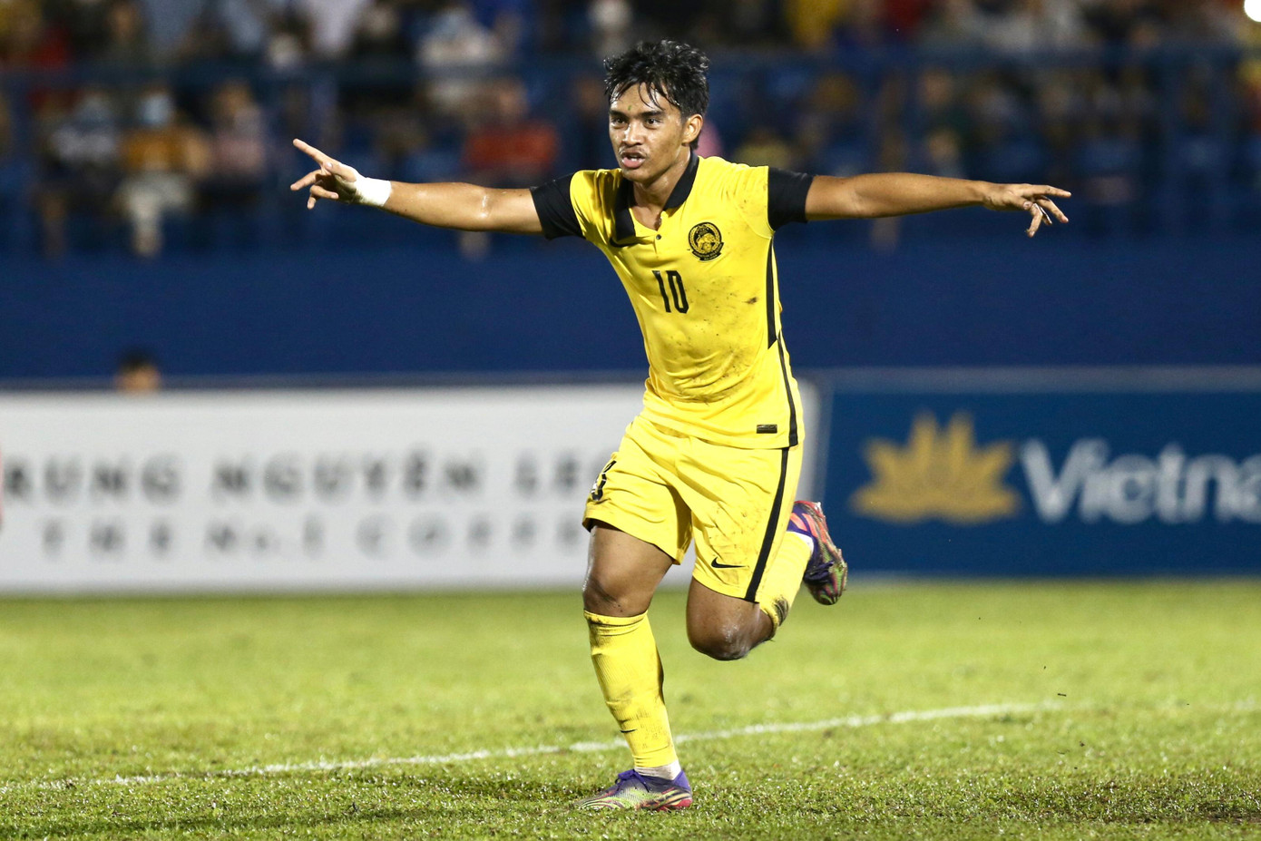 Bin Arman gỡ hòa 1-1 cho U19 Malaysia ở phút thứ 84 Bin Arman gỡ hòa 1-1 cho U19 Malaysia ở phút thứ 84