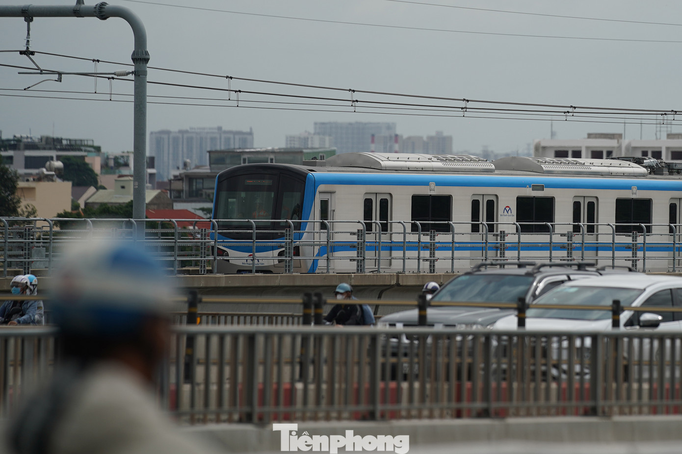 Việc tiến hành chạy tàu thử nghiệm toàn tuyến là một cột mốc quan trọng, chuẩn bị đưa tuyến metro số 1 TPHCM khai thác thương mại vào năm 2024. Việc tiến hành chạy tàu thử nghiệm toàn tuyến là một cột mốc quan trọng, chuẩn bị đưa tuyến metro số 1 TPHCM khai thác thương mại vào năm 2024.