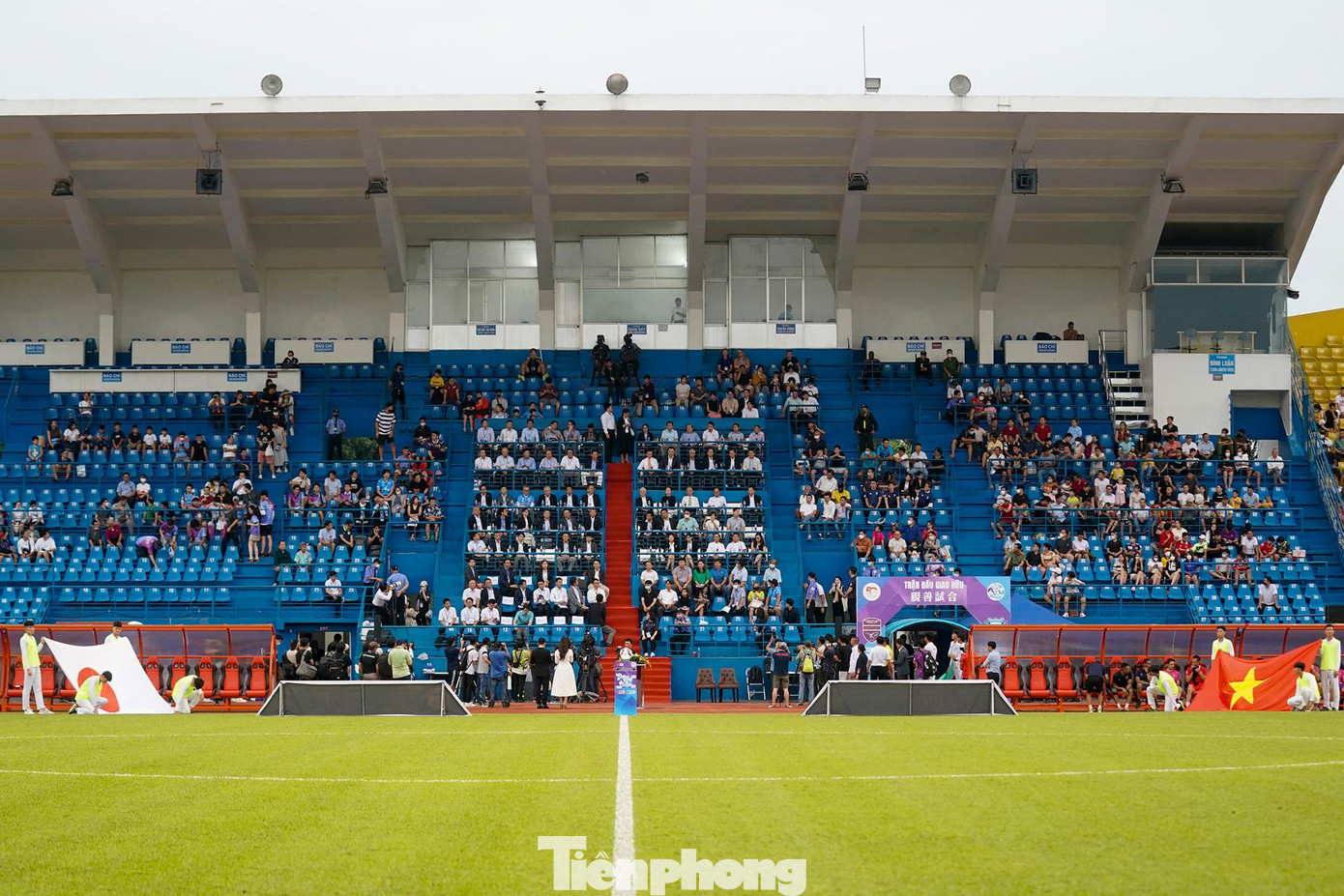 Chiều nay (20/11), trên sân vận động Gò Đậu (Bình Dương) diễn ra trận giao hữu bóng đá giữa Becamex Bình Dương và CLB Kawasaki Frontale (Nhật Bản). Trận đấu nhằm kỷ niệm 50 năm kỷ niệm quan hệ ngoại giao Việt Nam - Nhật Bản.