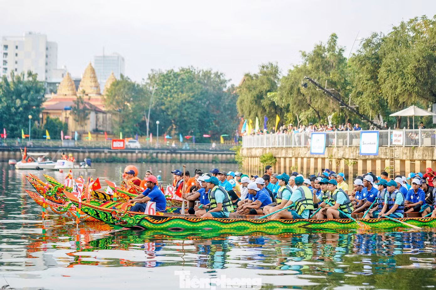 Phát biểu tại lễ khai mạc, bà Vũ Thị Mỹ Ngọc - Phó Chủ tịch UBND quận 3 chia sẻ, dòng kênh Nhiêu Lộc đã chứng kiến sự thay đổi của đời sống người dân, qua nhiều giai đoạn cải tạo, chỉnh trang từ năm 1988 đến nay. Người dân Quận 3 và TPHCM đã và đang thụ hưởng thành quả một kênh xanh sạch với các hoạt động du lịch, qua đó người dân tiếp tục chung tay bảo vệ, gìn giữ cảnh quan sạch đẹp này.