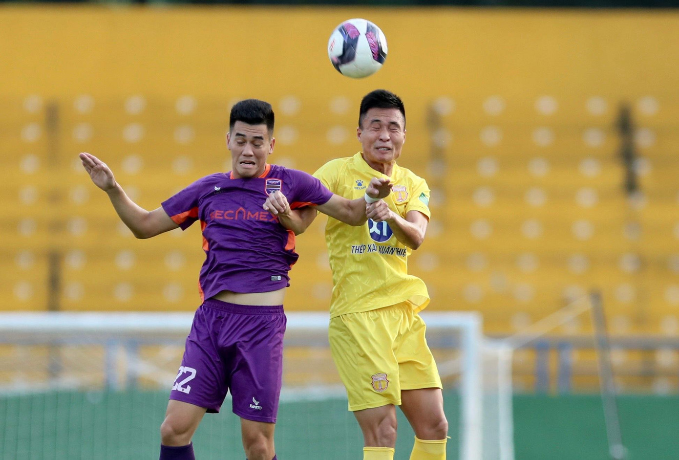 Bàn thắng san bằng tỷ số 1-1 chẳng những không làm trận đấu hấp dẫn hơn mà còn khiến hai đội thi đấu chắc chắn hơn nhằm e ngại việc phải nhận thêm bàn thua.