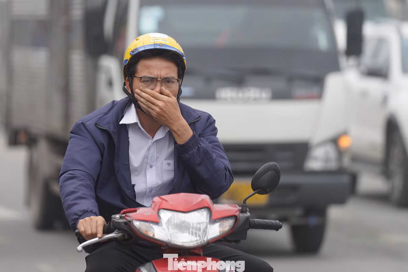 Một đoạn đường gây nhiều ám ảnh cho những ai đi qua. Một đoạn đường gây nhiều ám ảnh cho những ai đi qua.