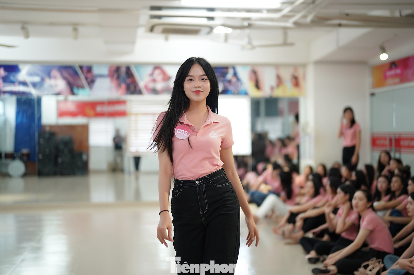 Sau khi vào chung khảo Hoa hậu Việt Nam, Thanh Thủy để lại ấn tượng là cô gái luôn tươi cười, mang lại năng lượng tích cực. Trong các buổi tập, nàng hậu đến từ Đà Nẵng luôn tạo dấu ấn là thí sinh chỉn chu, cầu tiến và tiến bộ từng ngày.