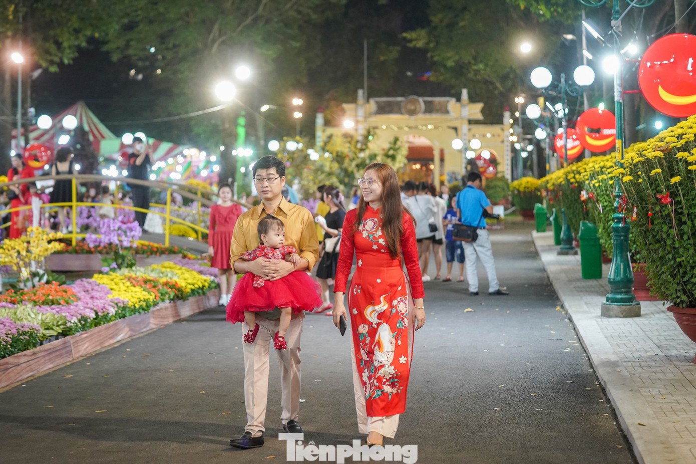 Hội hoa Xuân năm nay trưng bày và dự thi trên 2.500 hiện vật đạt tiêu chuẩn, thuộc các bộ môn: hoa mai, hoa lan, hoa sứ, hoa ôn đới - hoa kiểng - kiểng lá - kiểng có trái - cây quý hiếm, kiểng cổ - bonsai, tiểu cảnh - non bộ, cá cảnh...