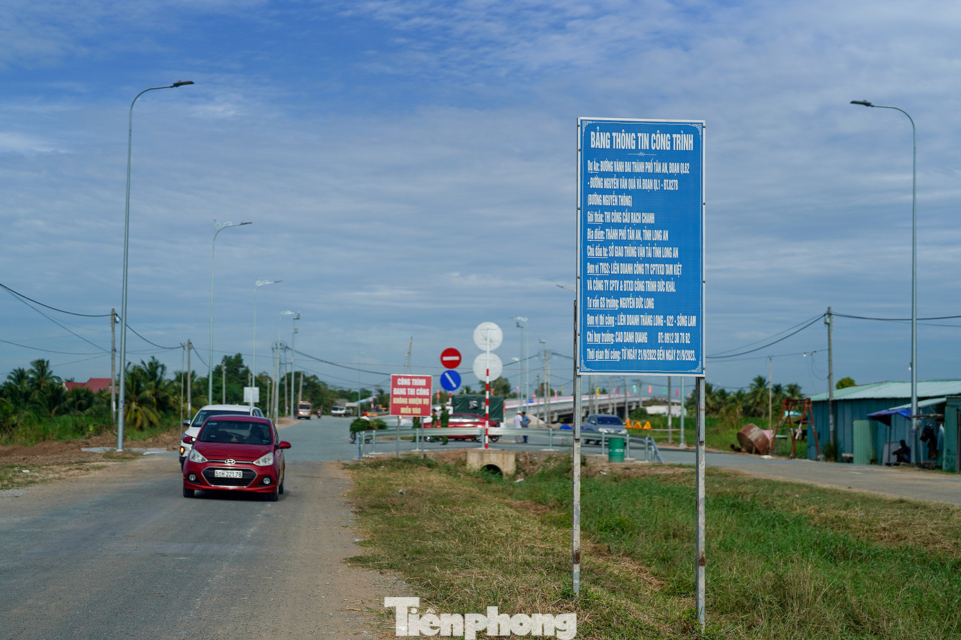 Theo giám đốc Sở Giao thông vận tải Long An - Đặng Hoàng Tuấn, tuyến đường Vành đai TP Tân An có tổng chiều dài hơn 22 km và 5 cầu, đi qua địa bàn huyện Thủ Thừa và thành phố Tân An. Dự án có điểm đầu giao với Quốc lộ 62 tại ngã tư Mỹ Phú (huyện Thủ Thừa), điểm cuối giao với Quốc lộ 1 tại nút giao trước Nghĩa trang liệt sĩ tỉnh Long An (TP Tân An).