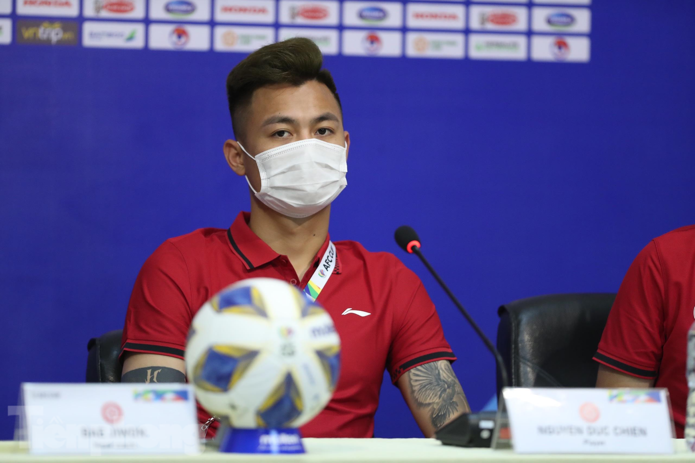 Tiền vệ Nguyễn Đức Chiến. Tiền vệ Nguyễn Đức Chiến.