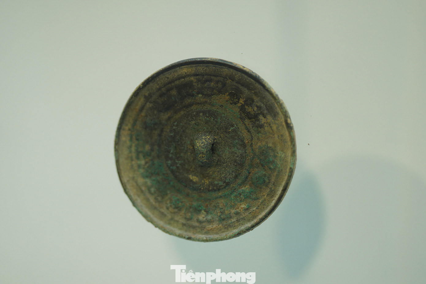 Văn hoá Đông Sơn nổi tiếng với trống đồng. Bộ sưu tập trang sức Đông Sơn này khiến du khách tham quan thích thú khi biết nền văn hoá Đông Sơn lại có thêm trang sức.