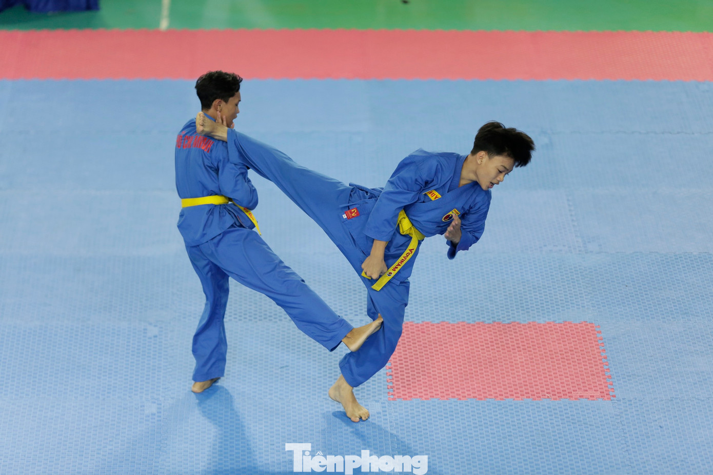 Đặng Cao Ánh Dương/Đặng Cao Triều Dương giành HCV Song luyện 1 nữ.