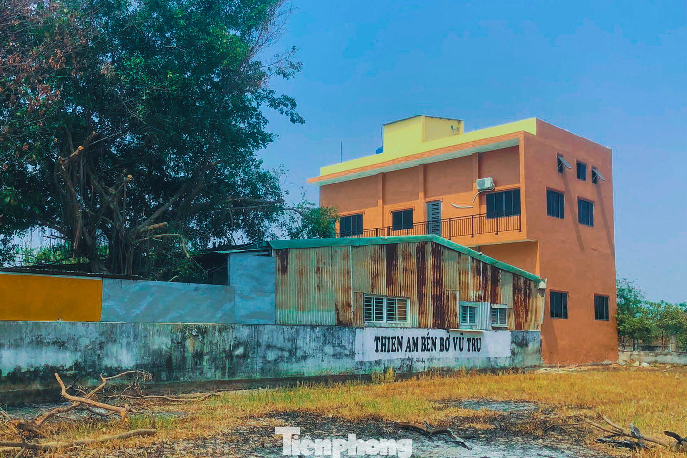 Hình ảnh ghi nhận Tịnh thất Bồng Lai trưa ngày 14/3. Hình ảnh ghi nhận Tịnh thất Bồng Lai trưa ngày 14/3.