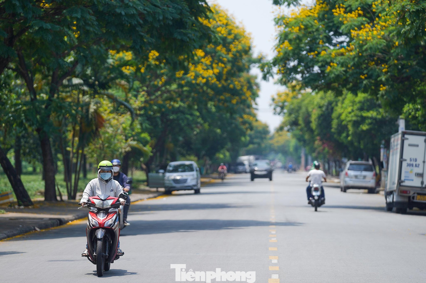 Một con đường nội bộ KCN Tân Bình nắng gay gắt. Một con đường nội bộ KCN Tân Bình nắng gay gắt.