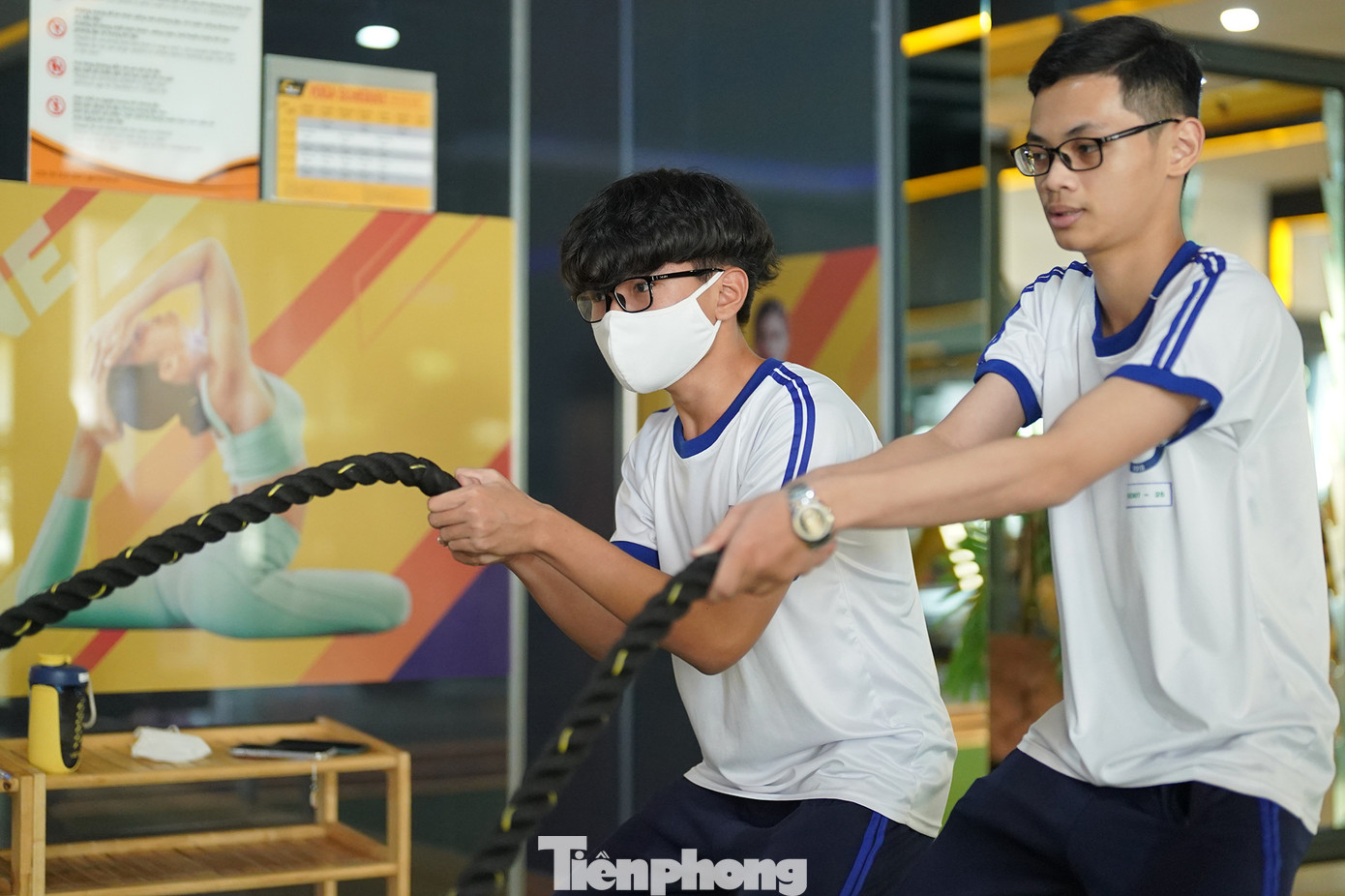 &quot;Học sinh học GYM hoàn toàn miễn phí do trường tận dụng nguồn lực phòng GYM đặt trong trường. Phía đơn vị đối tác cũng nhiệt tình hỗ trợ cơ sở vật chất, PT để phục vụ học sinh&quot;, thầy Yên nói.