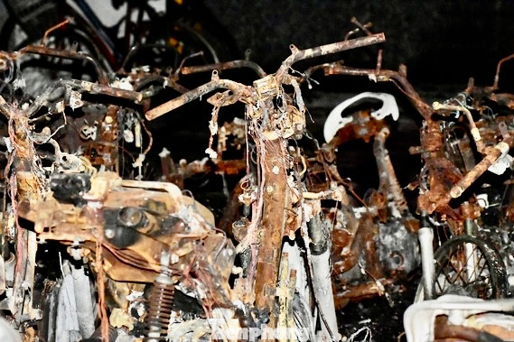 Những hình ảnh ám ảnh một thời. Những hình ảnh ám ảnh một thời.