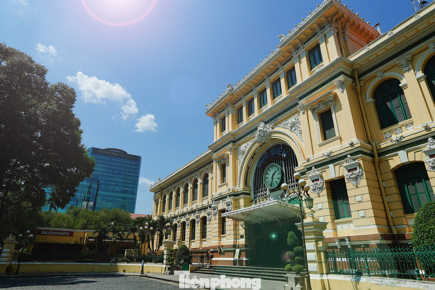 Bưu điện thành phố là một trong những điểm đến độc đáo, luôn nằm trong chương trình city tour dành cho du khách nội địa và inbound.