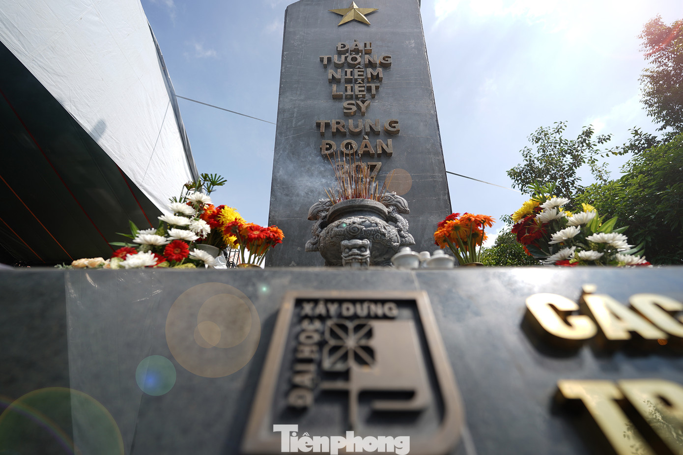 Sáng 22/10 (8/9 âm lịch), chính quyền và nhân dân tỉnh Long An đã tổ chức lễ giỗ lần thứ 50 cho các chiến sĩ Trung đoàn 207. Nguyên Chủ tịch nước Trương Tấn Sang đã tham dự lễ giỗ.