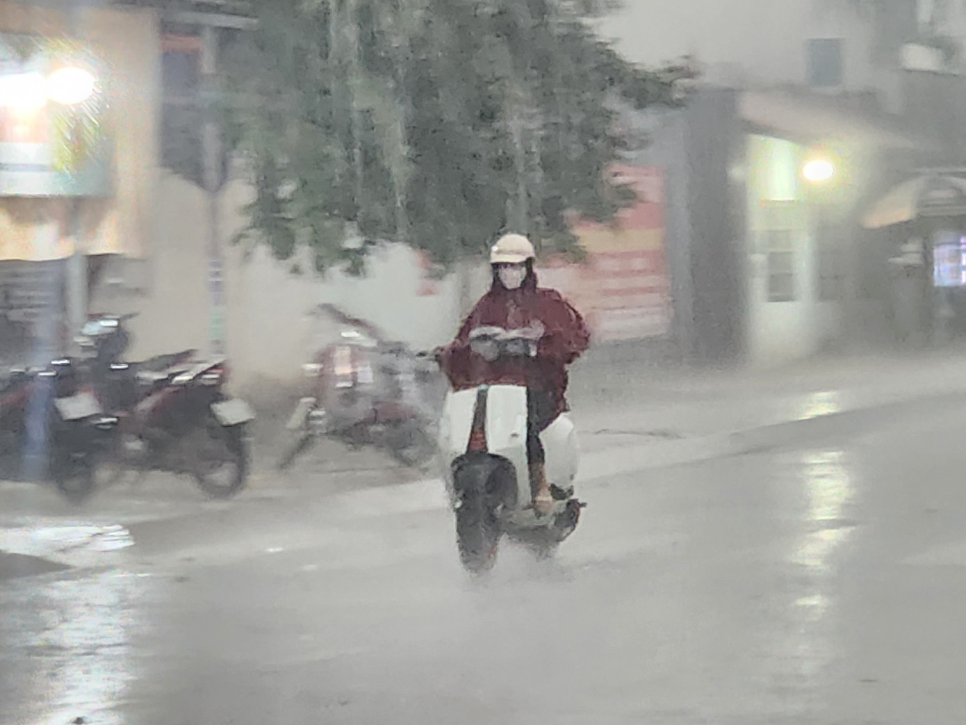 Cơ quan khí tượng dự báo trong tháng 11, TPHCM sẽ bước vào giai đoạn giảm mưa. Ảnh minh họa: Phạm Nguyễn Cơ quan khí tượng dự báo trong tháng 11, TPHCM sẽ bước vào giai đoạn giảm mưa. Ảnh minh họa: Phạm Nguyễn