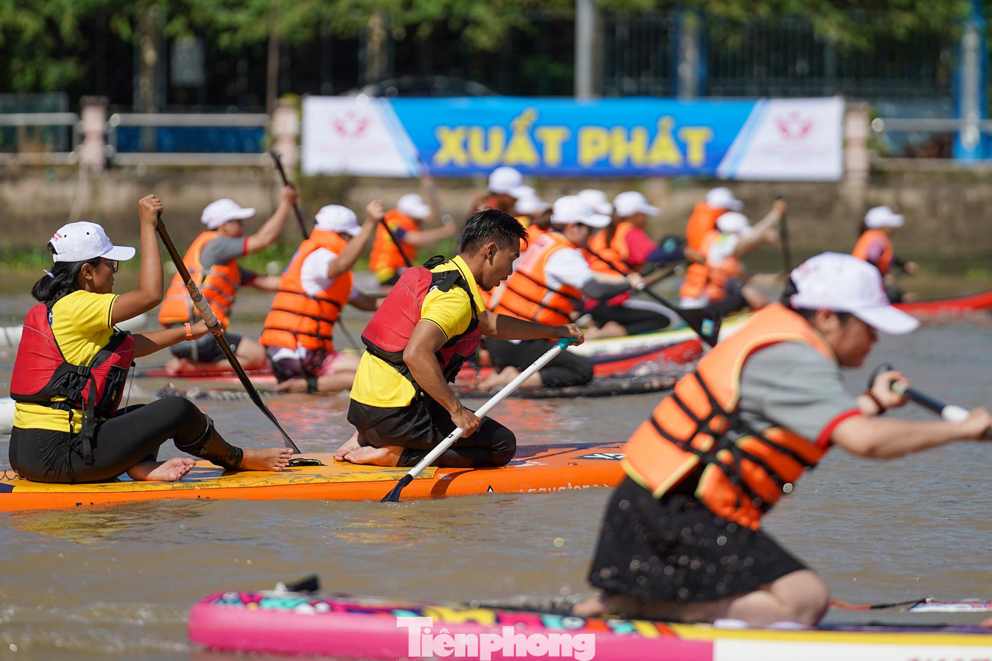 Các vận động viên đa phần đến từ các trung tâm y tế, bệnh viện với thành phần gồm y bác sĩ. Bên cạnh đó, sự kiện cũng ghi nhận khá nhiều vận động viên là những người đang hoạt động trong lĩnh vực thể thao, phòng tập...