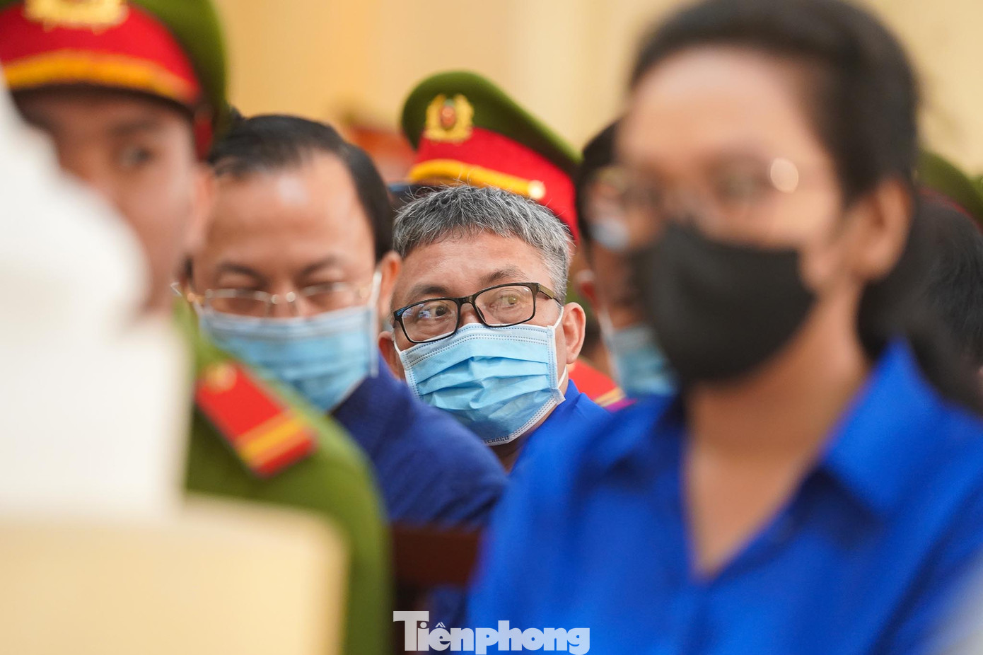 Sáng 8/3, TAND TPHCM tiếp tục phiên tòa xét xử bị cáo Trương Mỹ Lan (68 tuổi, Chủ tịch HĐQT Tập đoàn Vạn Thịnh Phát) cùng 85 đồng phạm liên quan đến các sai phạm xảy ra tại Tập đoàn Vạn Thịnh Phát, Ngân hàng TMCP Sài Gòn (SCB) và các đơn vị liên quan. Sáng 8/3, TAND TPHCM tiếp tục phiên tòa xét xử bị cáo Trương Mỹ Lan (68 tuổi, Chủ tịch HĐQT Tập đoàn Vạn Thịnh Phát) cùng 85 đồng phạm liên quan đến các sai phạm xảy ra tại Tập đoàn Vạn Thịnh Phát, Ngân hàng TMCP Sài Gòn (SCB) và các đơn vị liên quan.