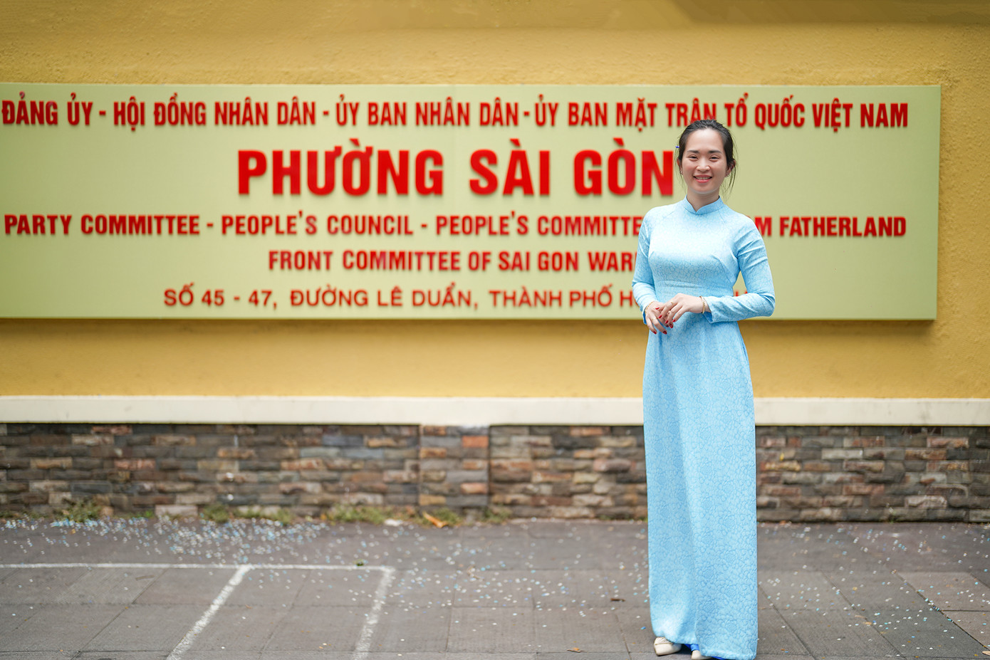 Phường Sài Gòn giới hạn bởi các tuyến đường Hoàng Sa, Nguyễn Đình Chiểu, Hai Bà Trưng, Nguyễn Thị Minh Khai, Nam Kỳ Khởi Nghĩa, Võ Văn Kiệt, Tôn Đức Thắng và kênh Nhiêu Lộc - Thị Nghè với diện tích hơn 3km2 và hơn 47.000 người.