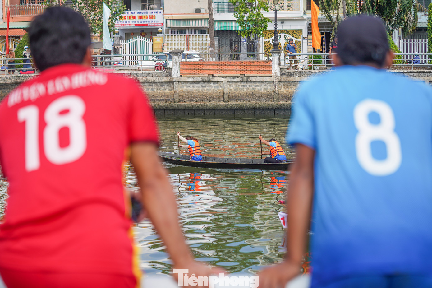 Tham gia giải này có hơn 150 vận động viên của 15 đơn vị huyện, thị xã, thành phố và đơn vị Công an tỉnh Long An.