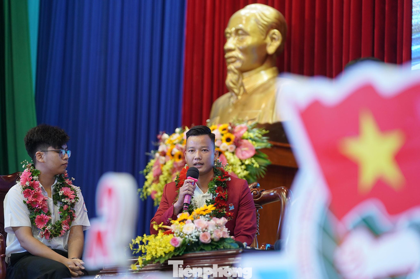 Vận động viên Nguyễn Hoài Văn Vận động viên Nguyễn Hoài Văn