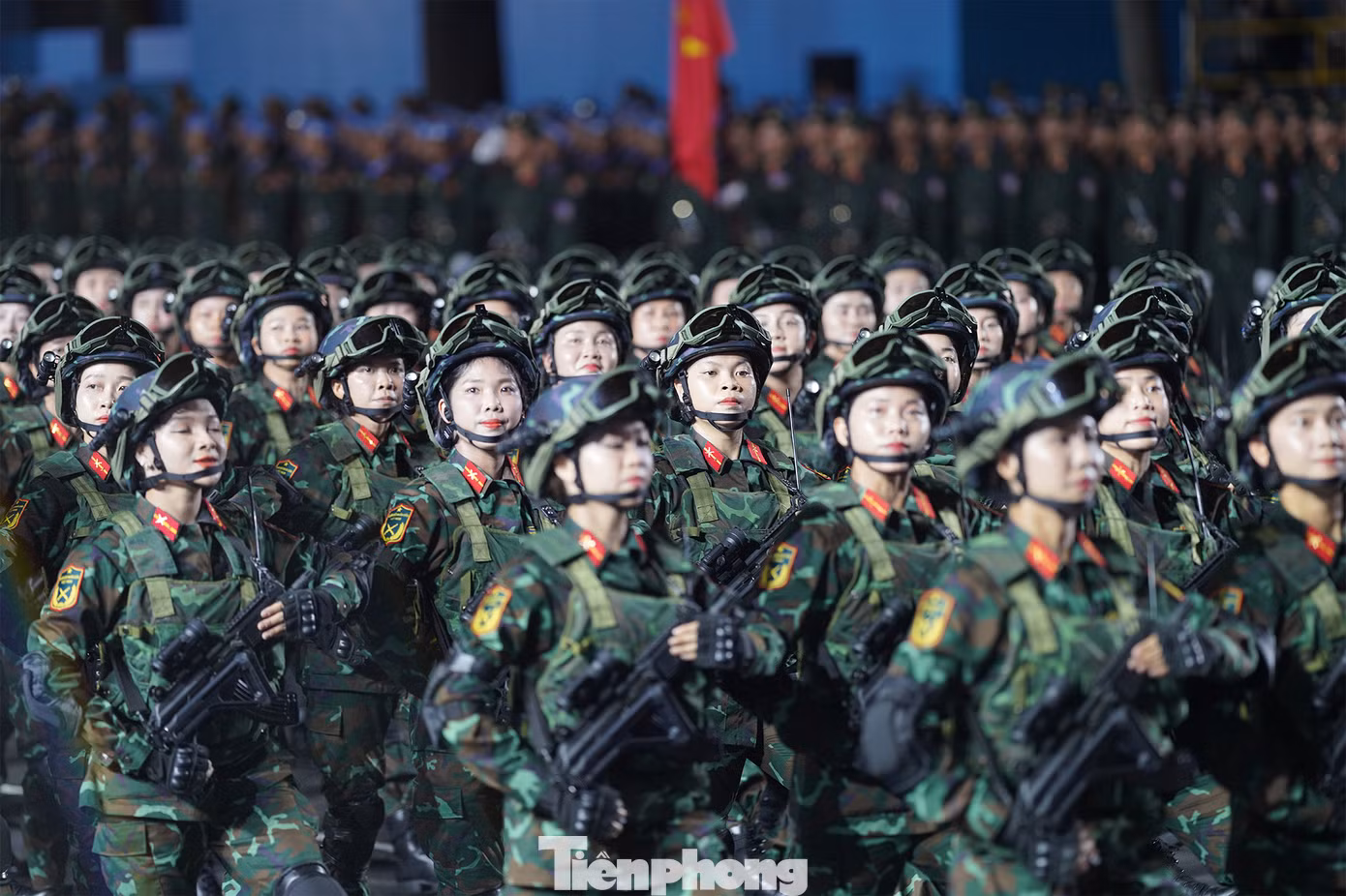 Những bông hồng thép kiên cường của khối nữ Đặc nhiệm.