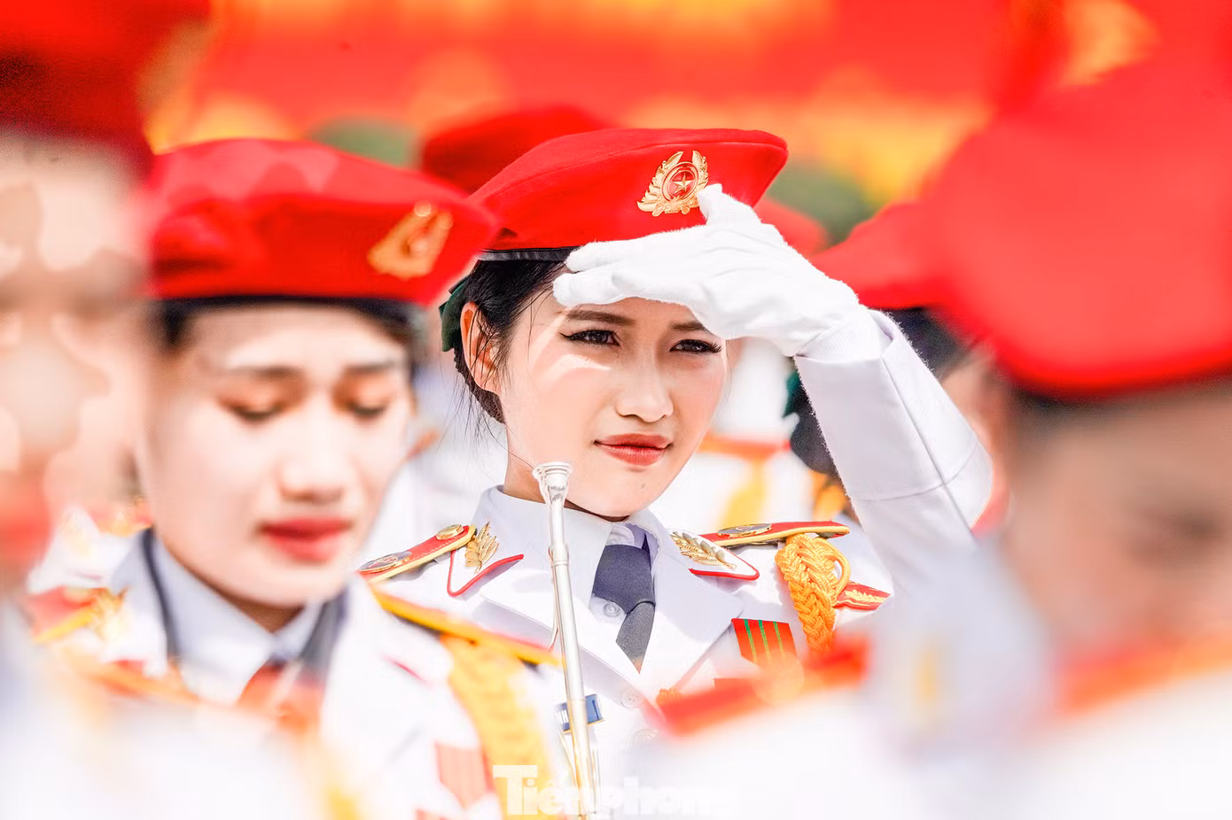 Vẫn rạng ngời sau những ngày tập luyện vất vả.