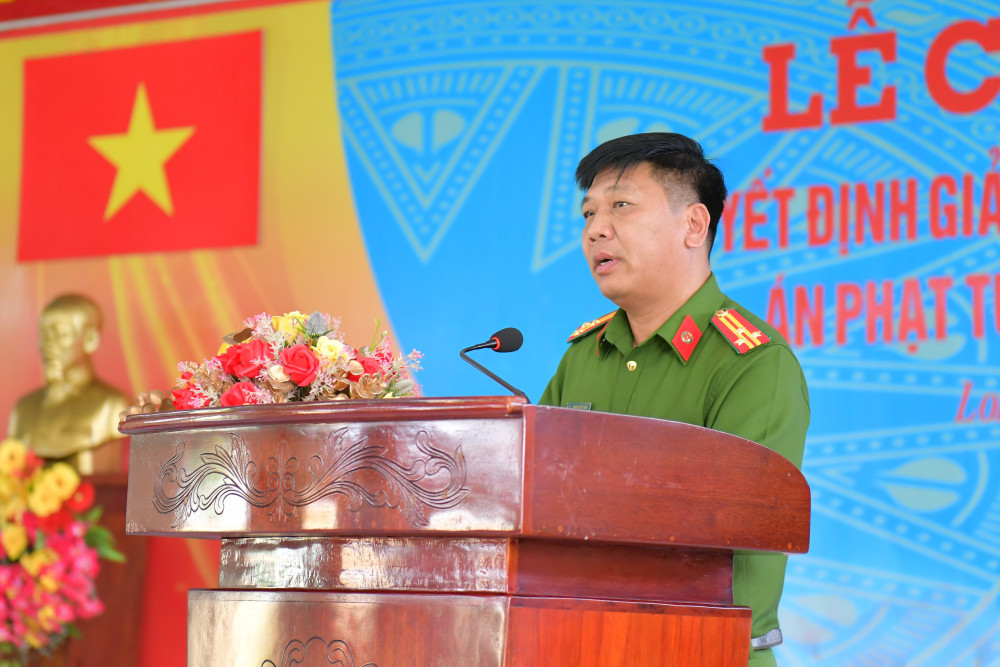 Thượng tá Phạm Văn Thúy mong muốn các phạm nhân tiếp tục nỗ lực, cố gắng, thi đua lao động, cải tạo để sớm nhận được những chính sách khoan hồng của Đảng, Nhà nước. Thượng tá Phạm Văn Thúy mong muốn các phạm nhân tiếp tục nỗ lực, cố gắng, thi đua lao động, cải tạo để sớm nhận được những chính sách khoan hồng của Đảng, Nhà nước.