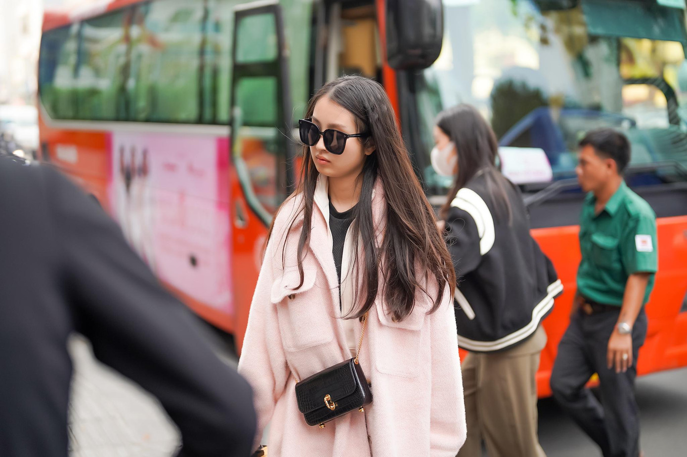 Thí sinh Phạm Giáng My quê ở Ninh Bình. Do thời tiết phía Bắc khá lạnh, cô xuất hiện tại khu vực tập trung với trang phục mùa đông.