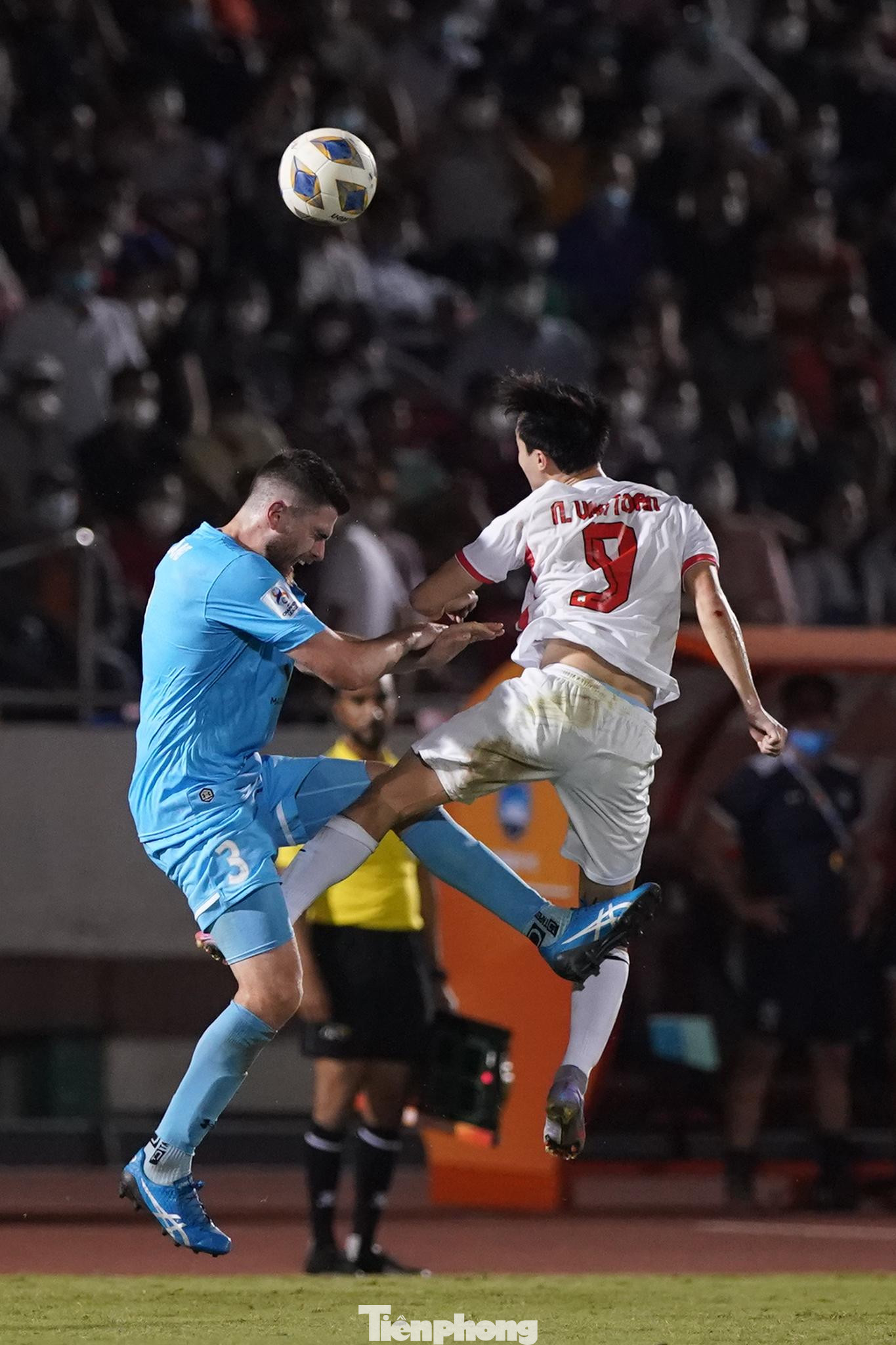 Sau lần đối đầu lượt đi, Văn Toàn và đồng đội đã có những phân tích, tìm đấu pháp hợp lý cho trận lượt về gặp đại diện của Úc. Sau lần đối đầu lượt đi, Văn Toàn và đồng đội đã có những phân tích, tìm đấu pháp hợp lý cho trận lượt về gặp đại diện của Úc.