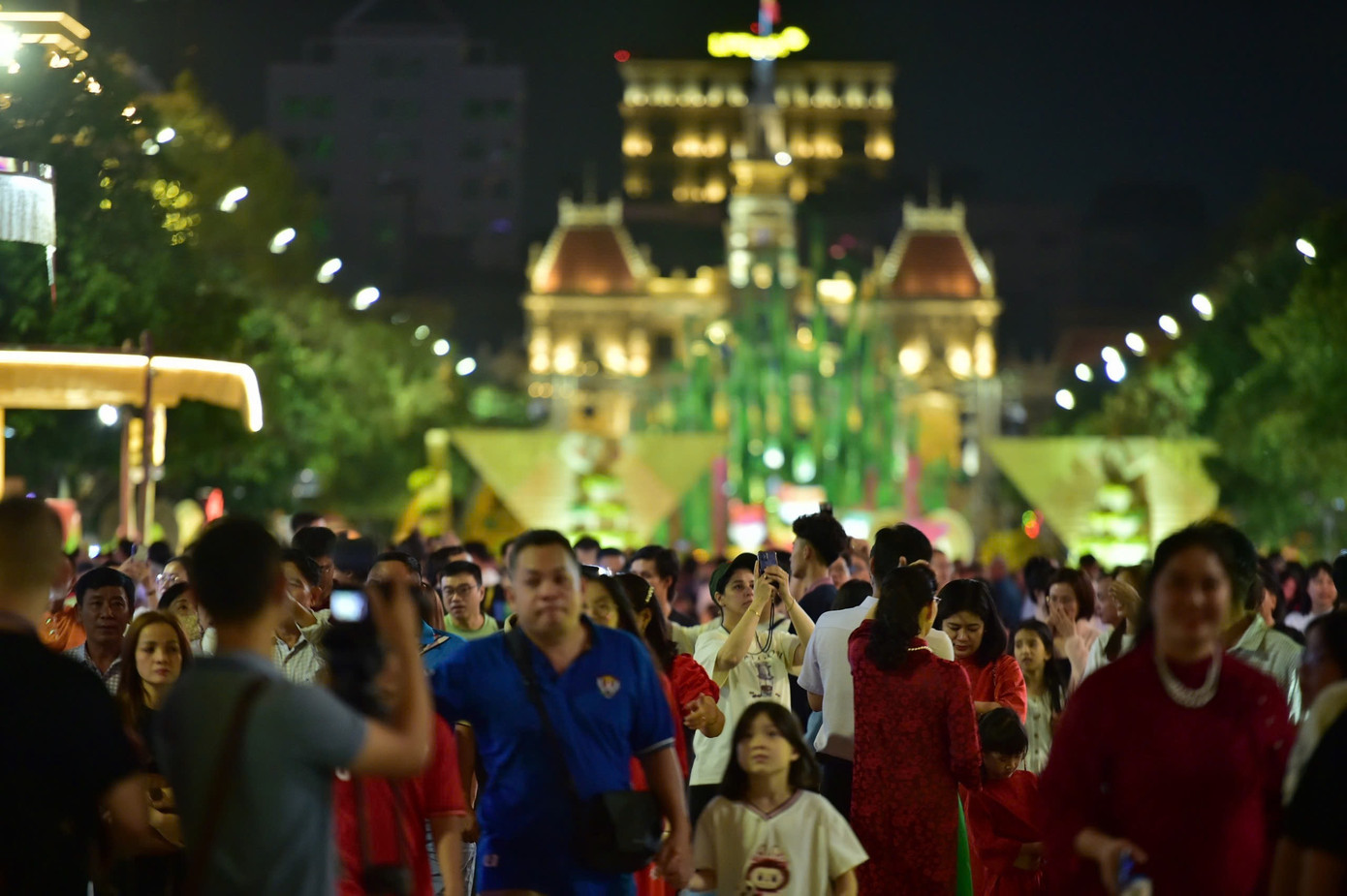 Pháo hoa rực sáng đón năm mới Ất Tỵ an lành, thịnh vượng ảnh 39 Pháo hoa rực sáng đón năm mới Ất Tỵ an lành, thịnh vượng ảnh 39