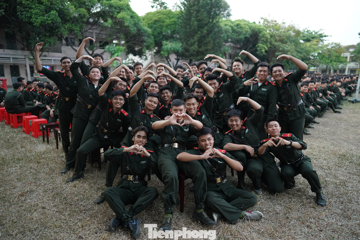 Thế hệ Gen Z là tân binh của Trung tâm huấn luyện và bồi dưỡng nghiệp vụ CATP thể hiện tinh thần đoàn kết, tràn trề sức trẻ.