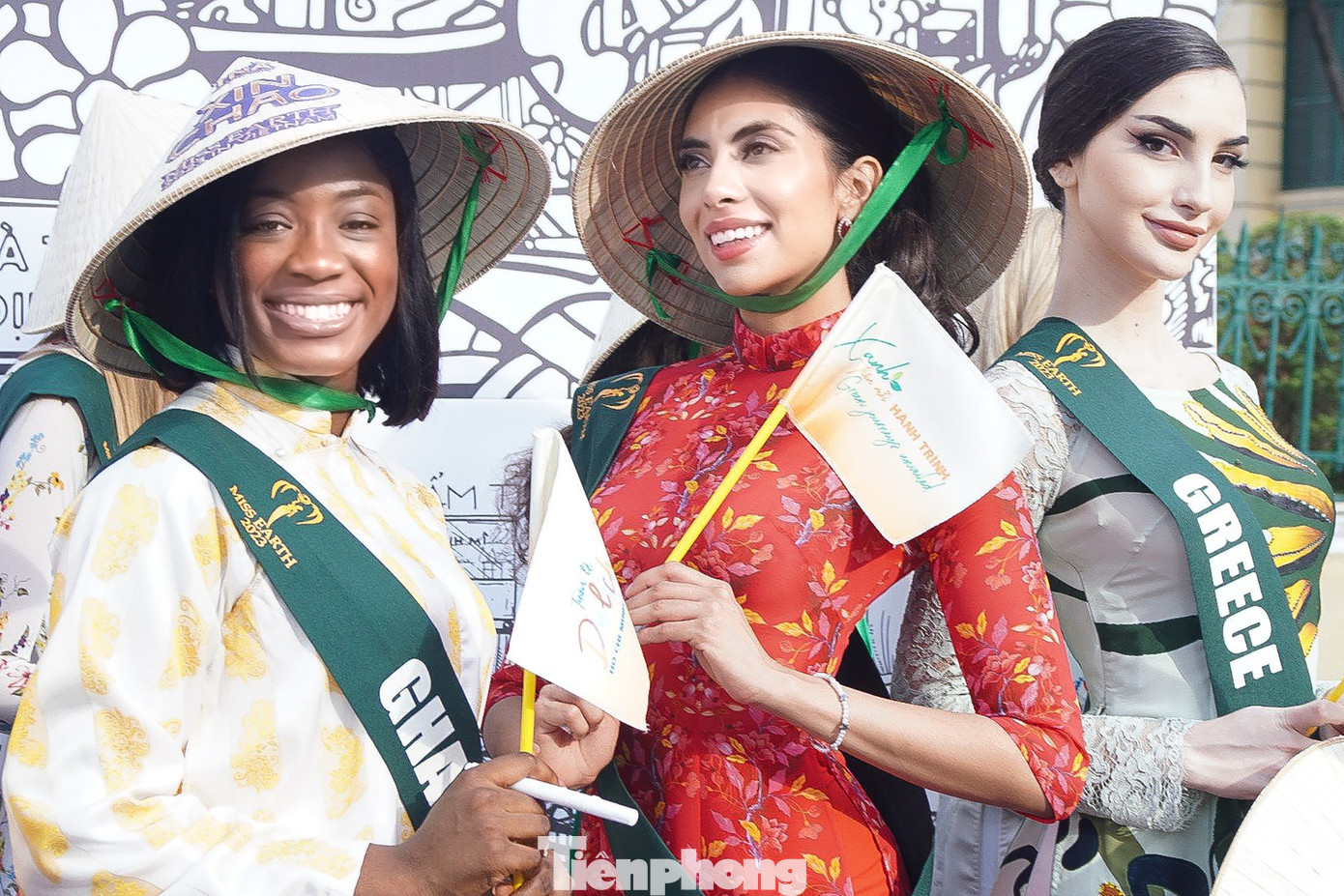 Tuần lễ Du lịch lần thứ 3 với chủ đề Xanh trên mỗi hành trình chính thức khai mạc từ ngày 4 đến ngày 10/12 với các hoạt động phức hợp văn hóa, nghệ thuật, thể thao được mở rộng về quy mô, đầu tư về chất lượng và đa dạng loại hình, chắc chắn sẽ mang đến cho người dân và du khách những trải nghiệm thú vị tại TP.HCM vào mùa lễ hội cuối năm.