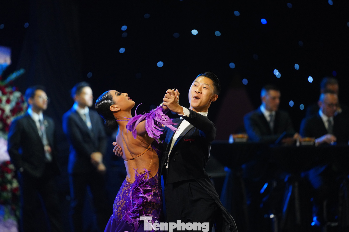 Theo giới chuyên môn theo dõi giải đấu, trình độ các VĐV chuyên nghiệp năm nay tranh tài sẽ là thử thách cho BGK khi trình độ kỹ thuật và thần thái biểu diễn không quá nhiều chênh lệch. Theo giới chuyên môn theo dõi giải đấu, trình độ các VĐV chuyên nghiệp năm nay tranh tài sẽ là thử thách cho BGK khi trình độ kỹ thuật và thần thái biểu diễn không quá nhiều chênh lệch.